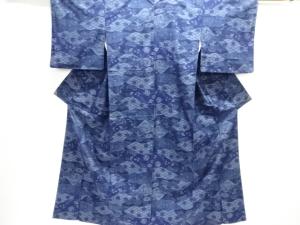 霞に草花模様織り出し縦節紬着物